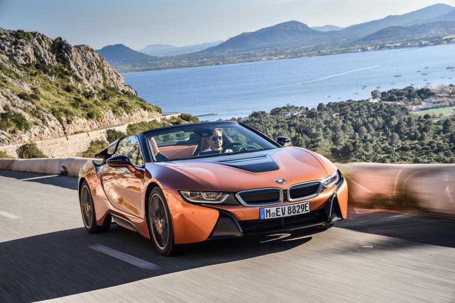  BMW i8 Roadster (I15) 2018 года  (WW) (фото 156 из 198)